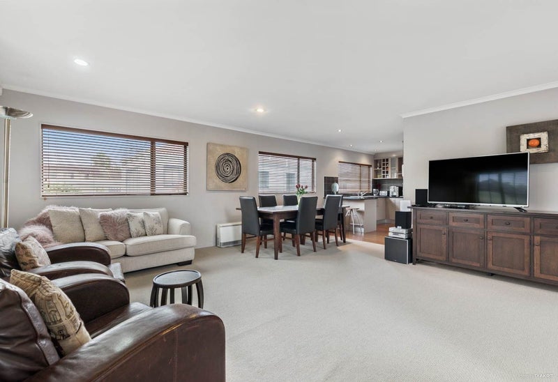 Royal Oak, 4 bedrooms64671281155330111