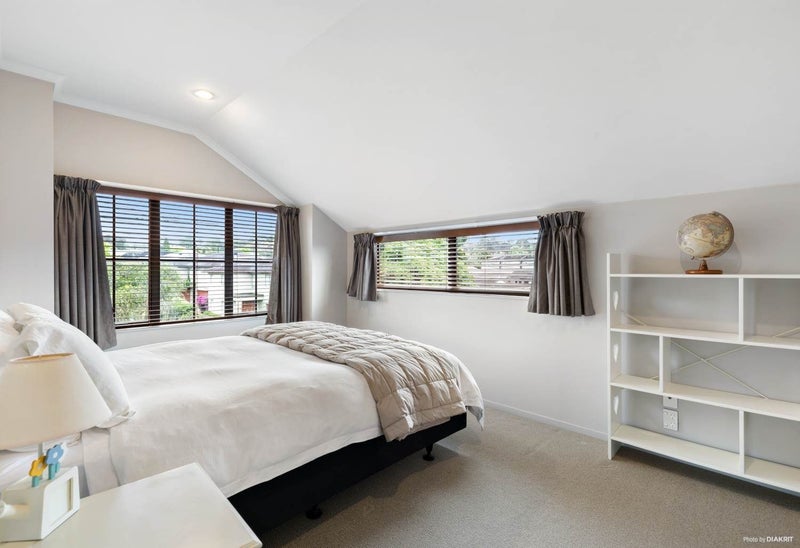 Royal Oak, 4 bedrooms64671281155330114