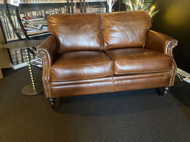 Urbano Interiors - Sandringham Aged Italian Leather 2 Seater Carousel 2