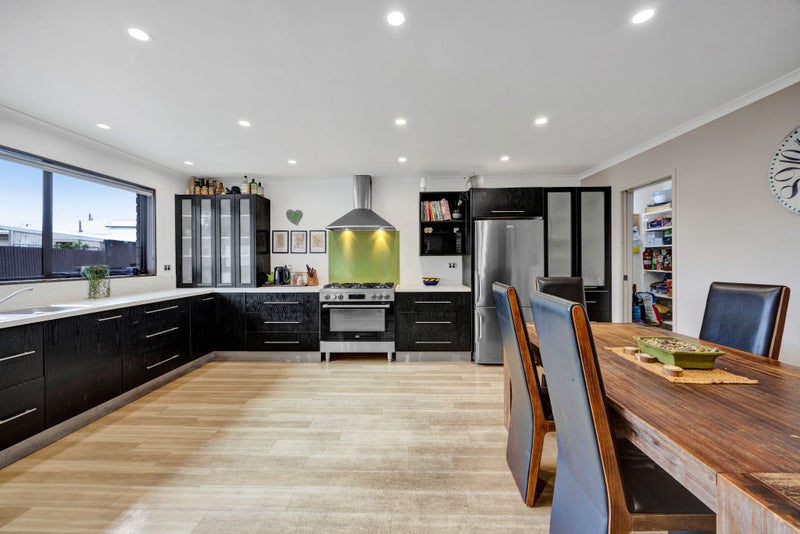 TIME FOR A NEW FAMILY TO ENJOY64671281188609113