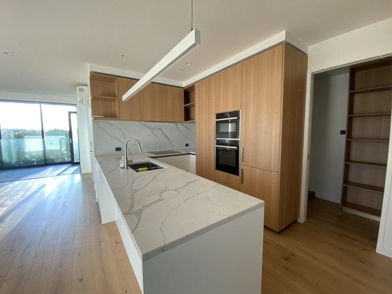 Meadowbank, 2 bedrooms64671369928578111