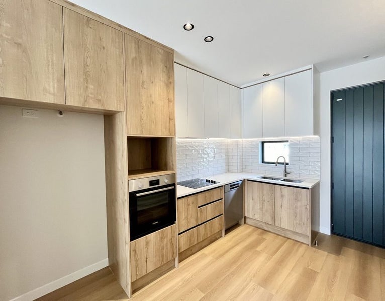 Westgate, 3 bedrooms64671370008706112