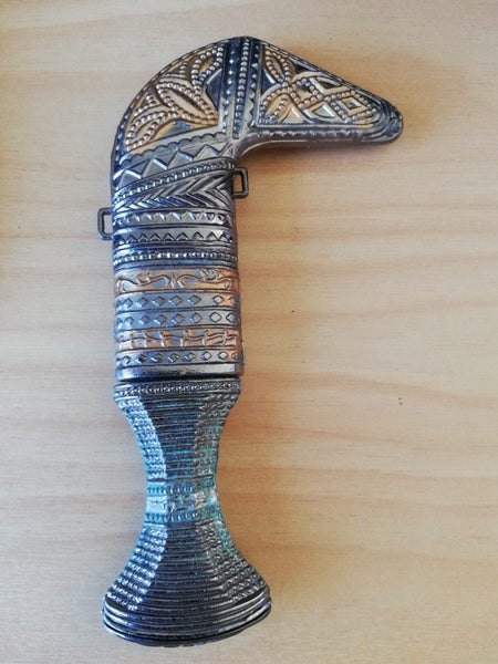 Omani Khanjor Replica Ceremonial Dagger Carousel 1