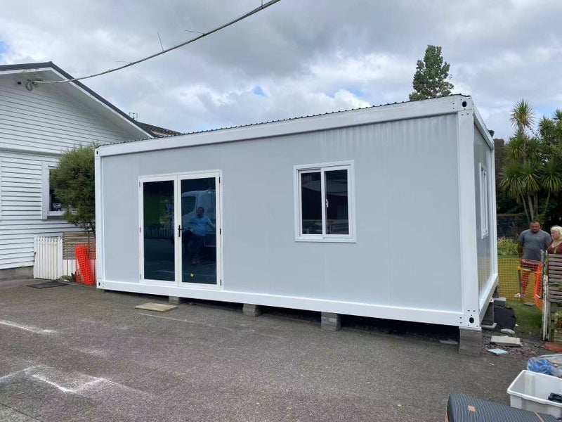 7*4m CLASSIC PORTABLE BEDROOM / CABIN/TINY HOUSE SALE Carousel 1