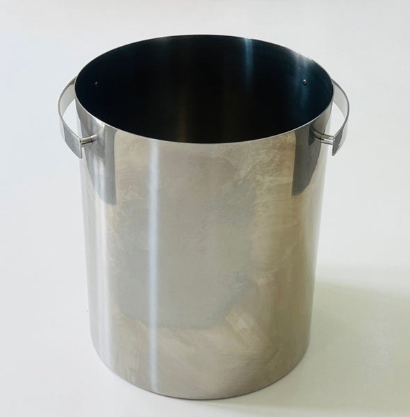 A STELTON CYLINDA-LINE Champagne Cooler Designed by ARNE JACOBSEN Carousel 1