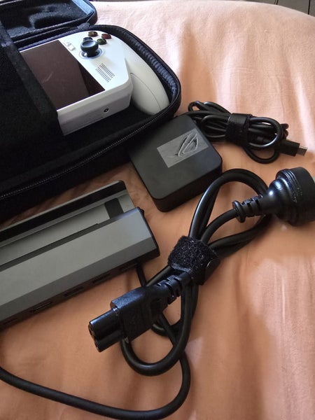 Official ROG Xbox Ally Handheld Complete Christmas Bundle – Near New!64671816719490112