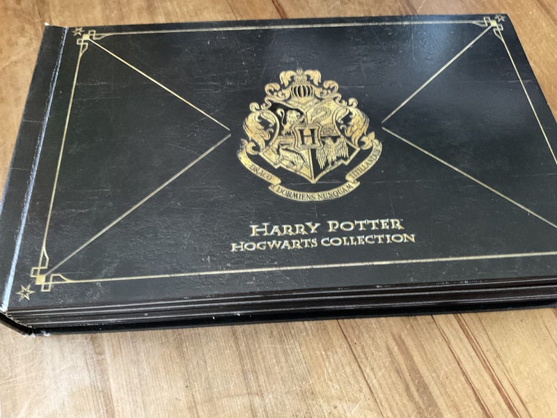 Harry Potter Hogwarts Collection Blu-Ray + DVD Set Carousel 2