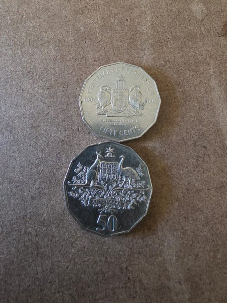 AUSTRALIA 2001. 50 CENT COIN X 2 Carousel 1