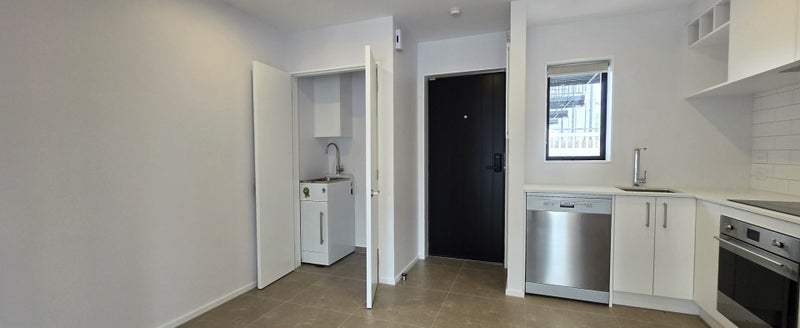 City Centre, 2 bedrooms64672078564227114