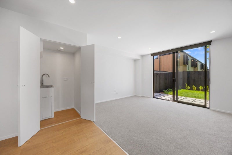 St. Albans, 2 bedrooms64672078610690114