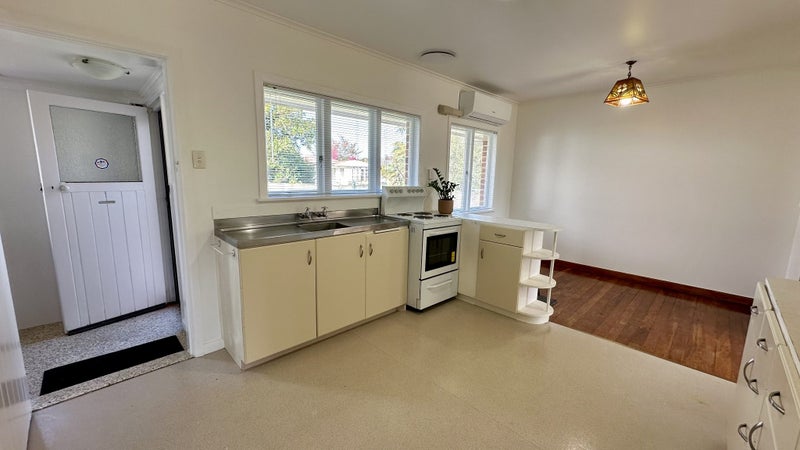 Mount Albert, 2 bedrooms64672350367362112