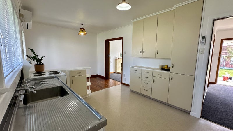 Mount Albert, 2 bedrooms64672350367362113