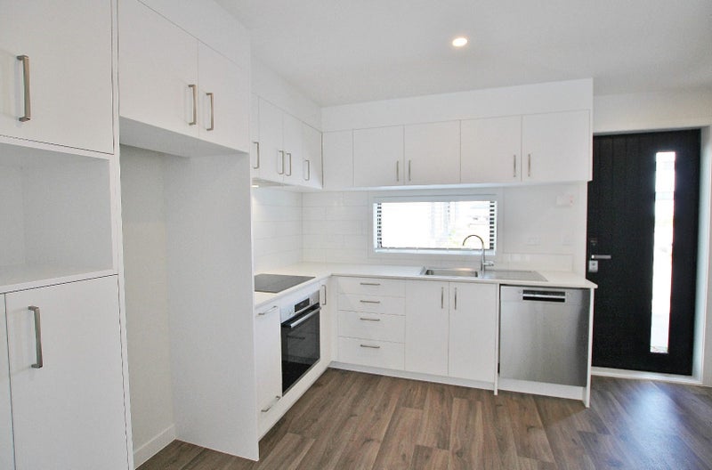 Mangere Bridge, 2 bedrooms64672350231426112