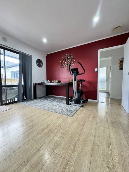 Goodwood Heights, 3 bedrooms64672658472707113