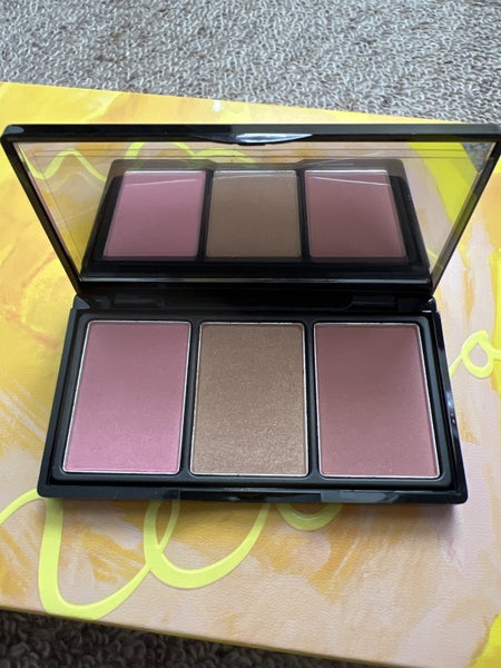 Elizabeth Arden Blush/Highlighter Carousel 11