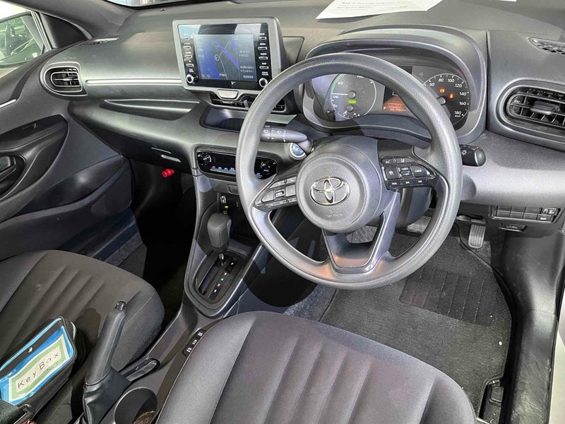 2021 Toyota Yaris HYBRID/REVERSE CAMERA/PARKING...64673599843074113