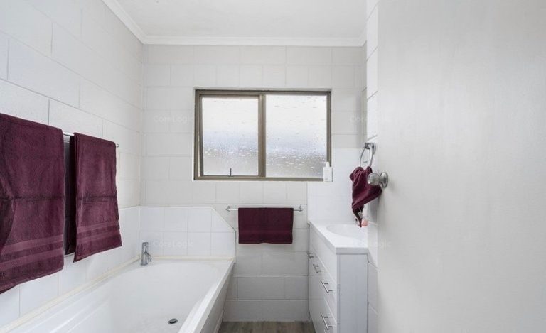 Welbourn, 3 bedrooms64673701214851114