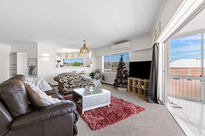 Mission Bay, 2 bedrooms64673701234305112