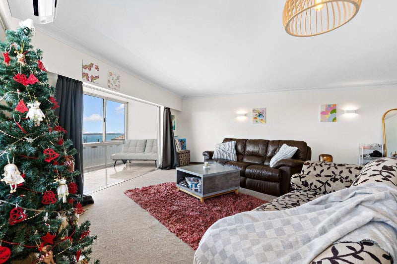 Mission Bay, 2 bedrooms64673701234305113