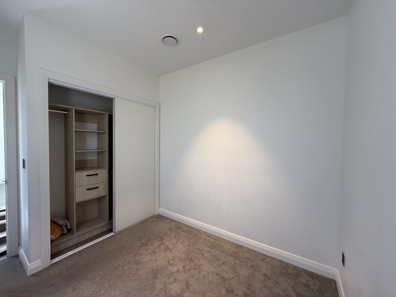 Flat Bush, 2 bedrooms64674395050755114