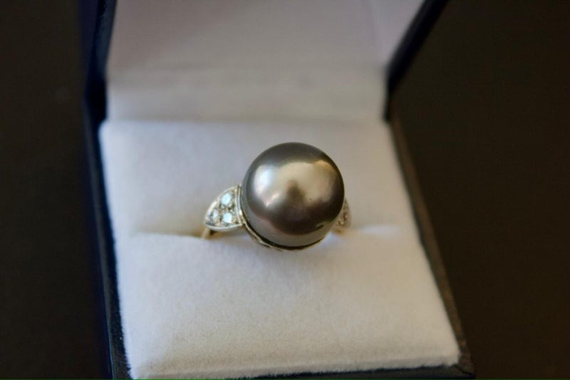 18ct Yellow & White Gold Cultured Black Pearl & Diamond Ring Carousel 3