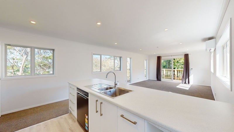 Newlands, 3 bedrooms64675324246530114