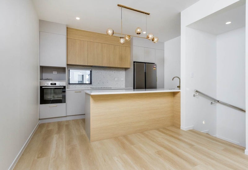 Flat Bush, 3 bedrooms64675400044033112