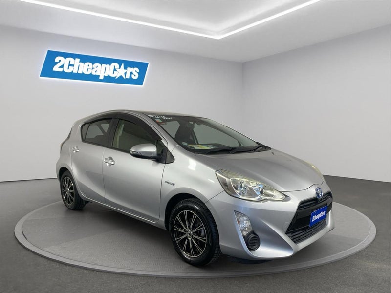 2015 Toyota Aqua Facelift Model S64676317245057112