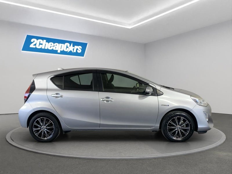 2015 Toyota Aqua Facelift Model S64676317245057113