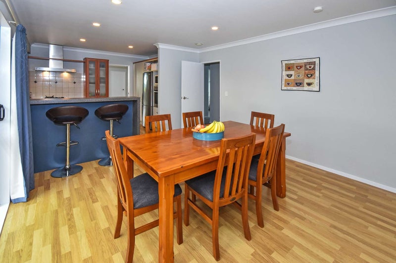 Wattle Downs, 4 bedrooms64678707281410111