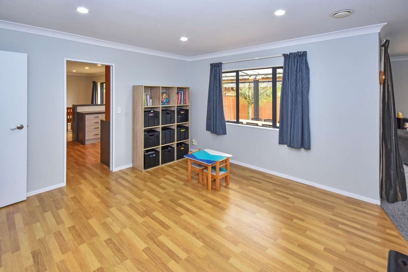 Wattle Downs, 4 bedrooms64678707281410112