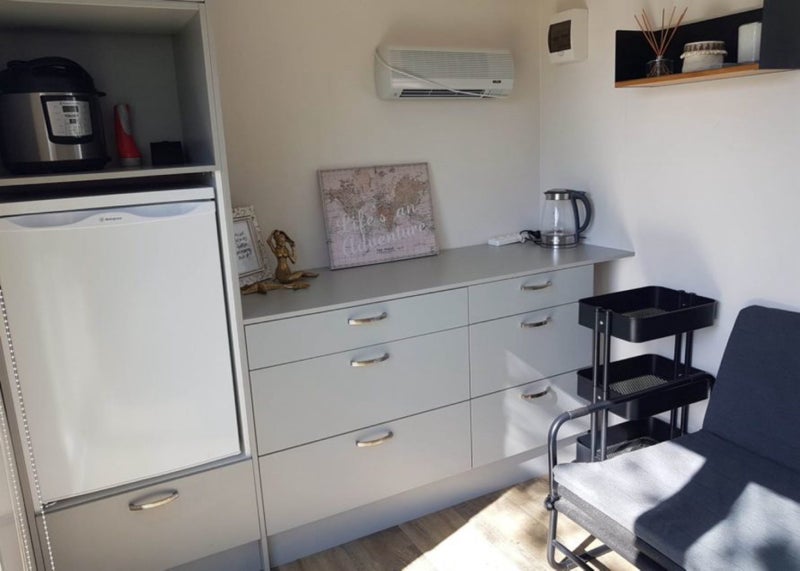 Holiday Accommodation64679291121282114