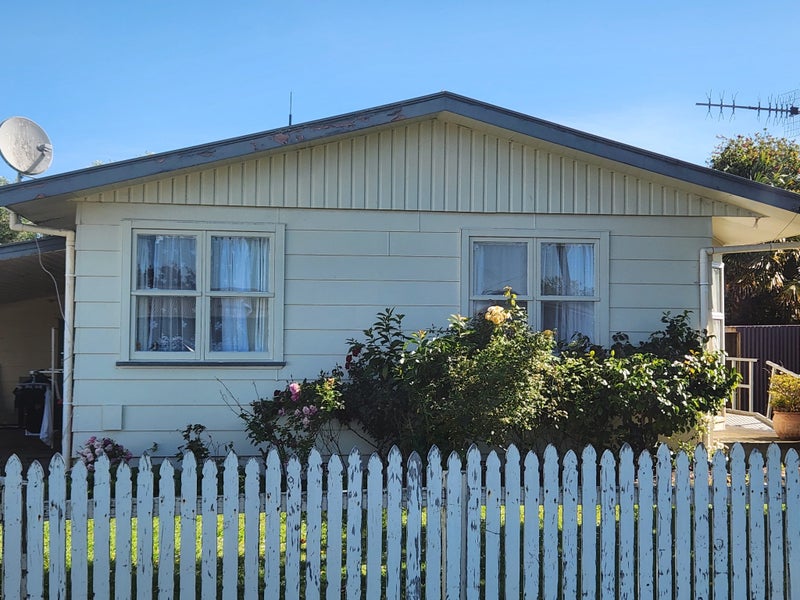 Feilding, 4 bedrooms64679241030913110