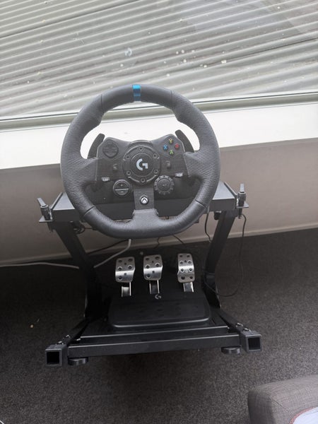 Logitech G923 TrueForce Sim Racing Wheel For Xbox64679653147650112