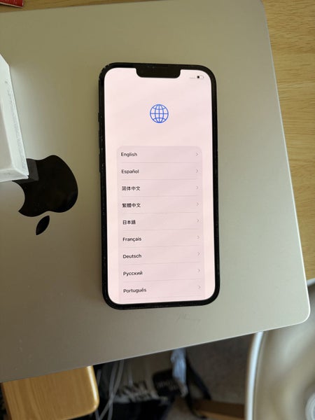 iPhone 1364679752595073112