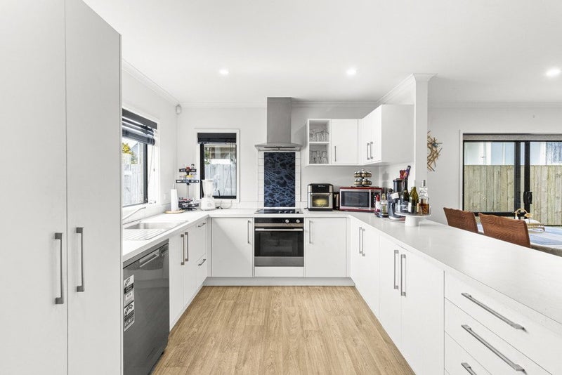 Spacious, stylish, and effortlessly yours!64679914983939114