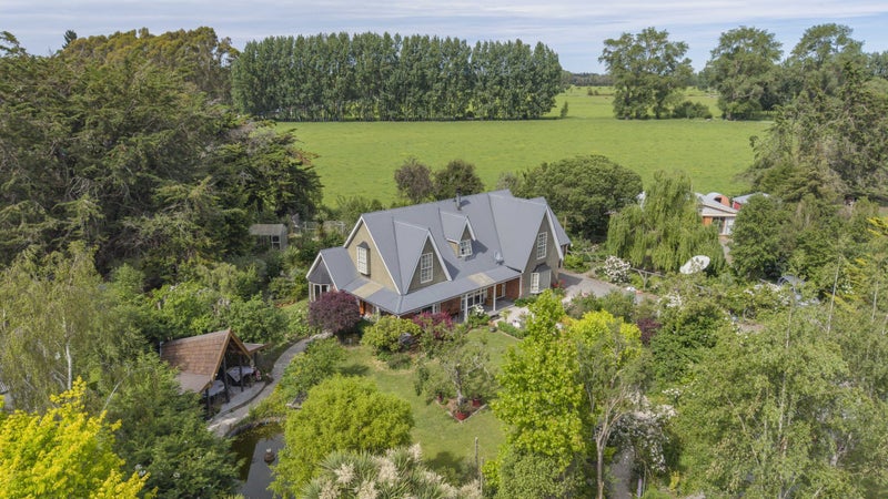 Rare! Side by side properties in Ohoka64679915062785111