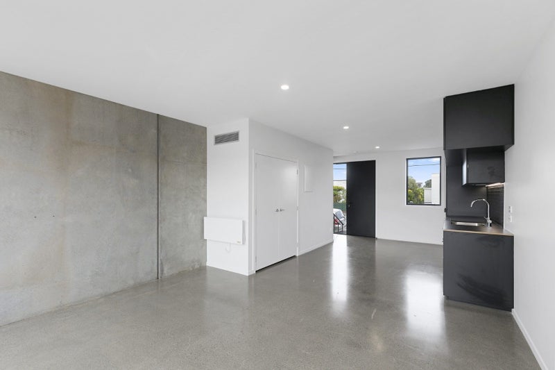 Petone, 2 bedrooms64680116204033113