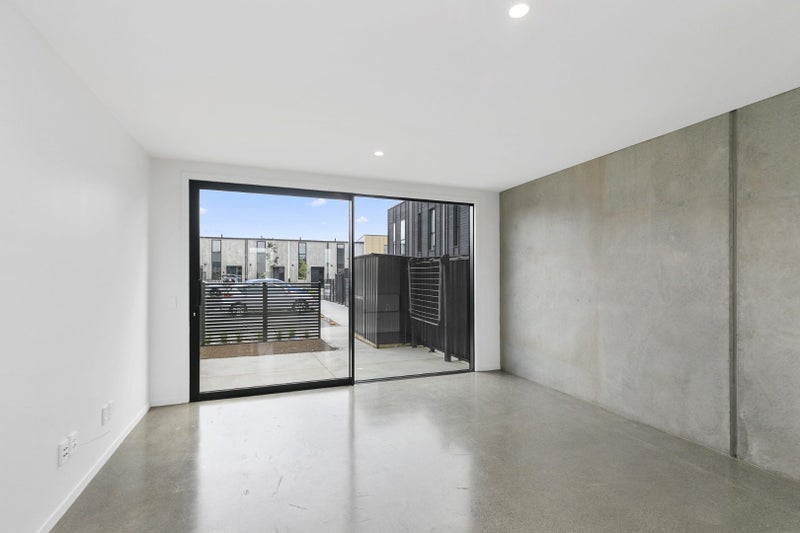 Petone, 2 bedrooms64680116204033114