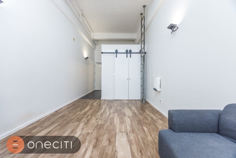 City Centre, Studio64680116212099112