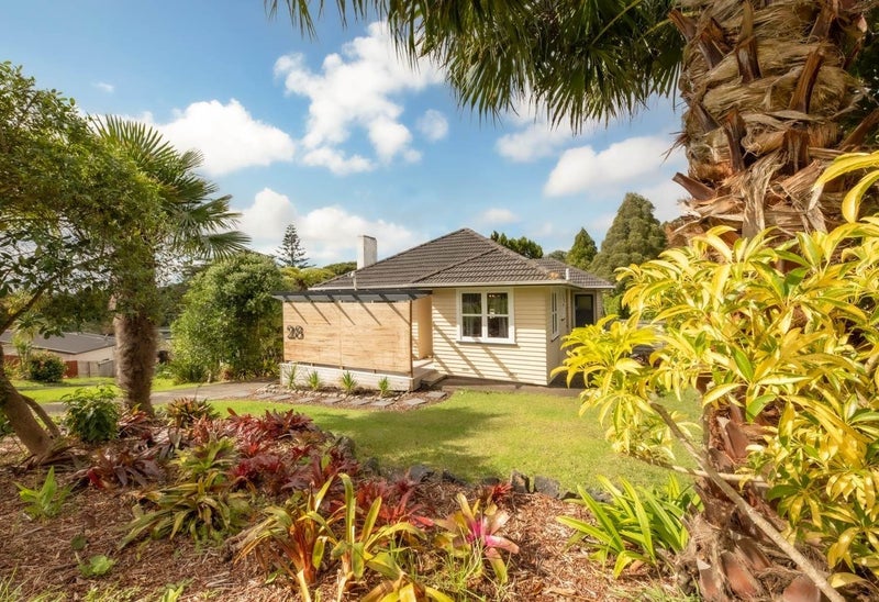 Titirangi, 2 bedrooms64680203255043110