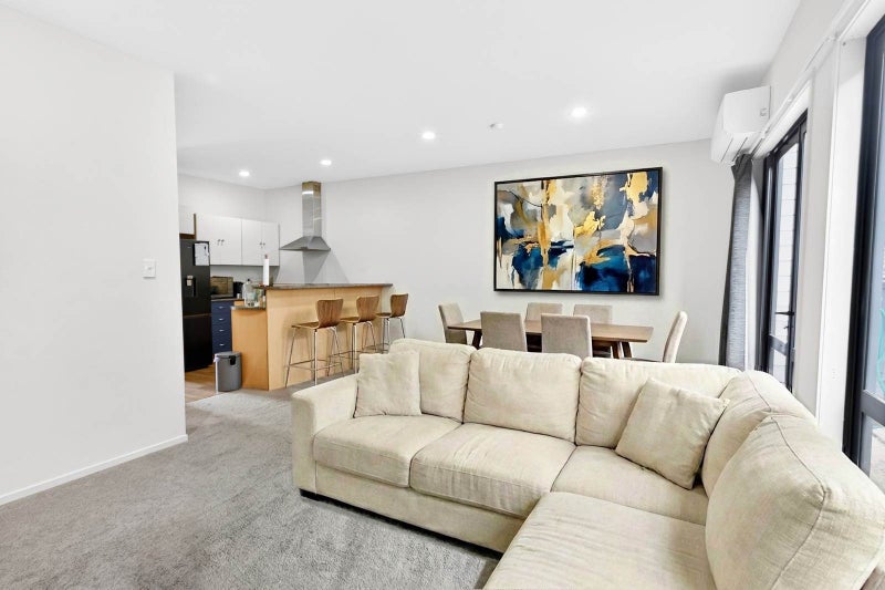 First Home Starter or Smart Investment64680203332482112