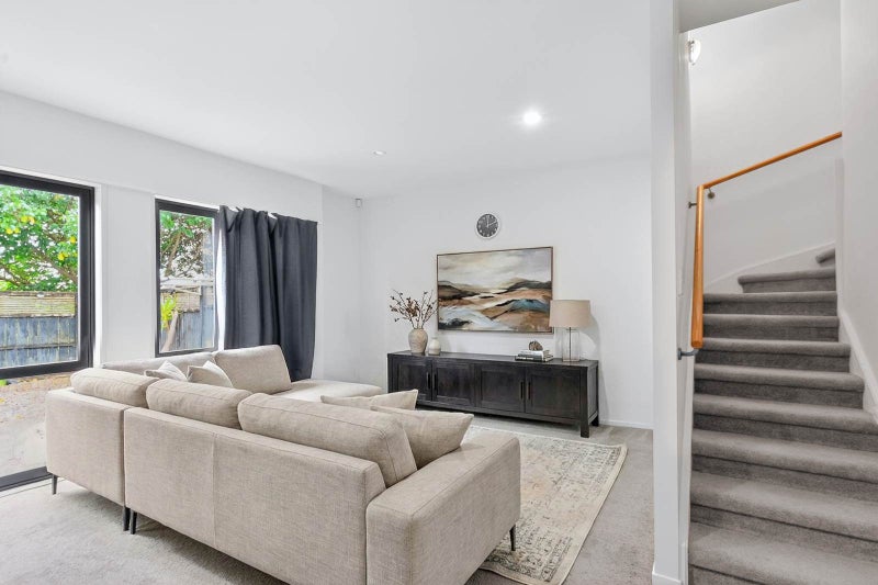 First Home Starter or Smart Investment64680203332482113