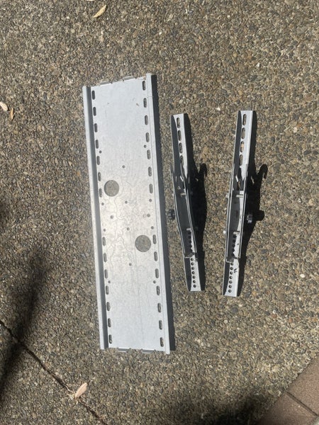 TV Wall Mounting Bracket Carousel 1