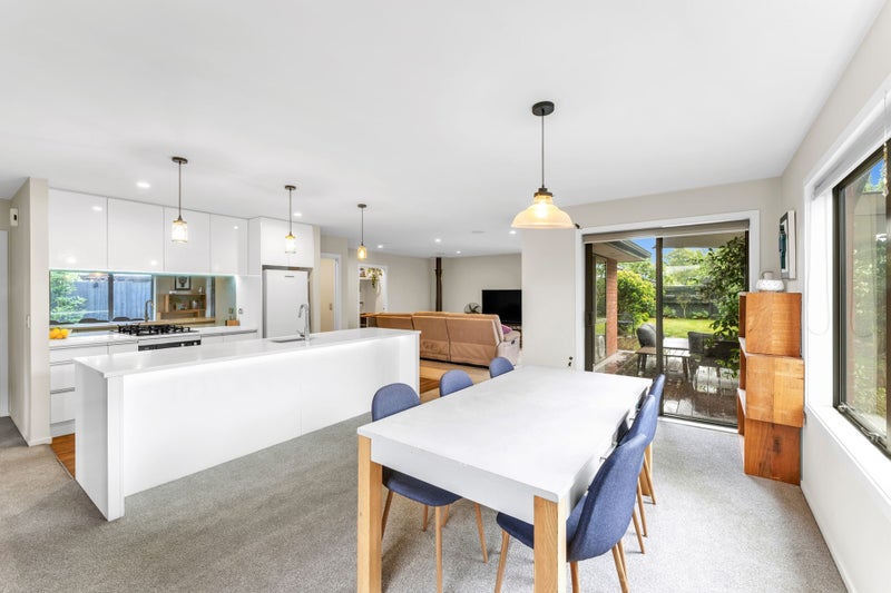 Spacious Family Living!64680403878658112