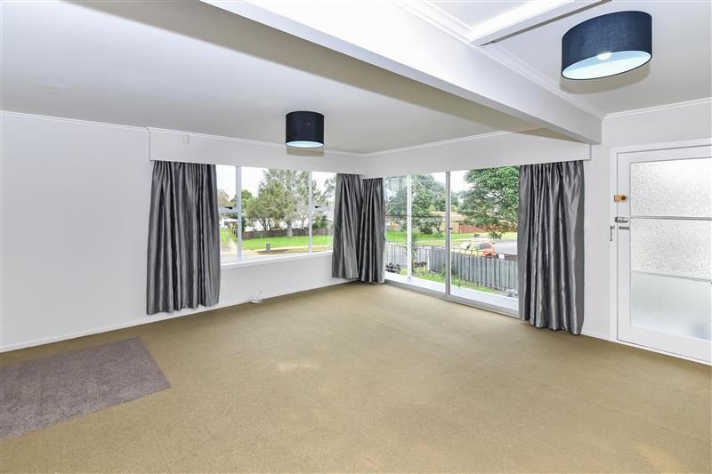 Manurewa, 3 bedrooms64680503303811112