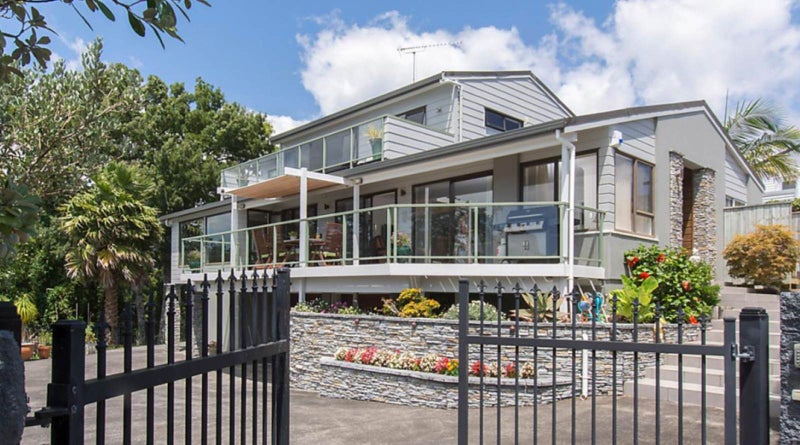 Unmissable Oceanview Opportunity – Must Sell 2...64680590784129111