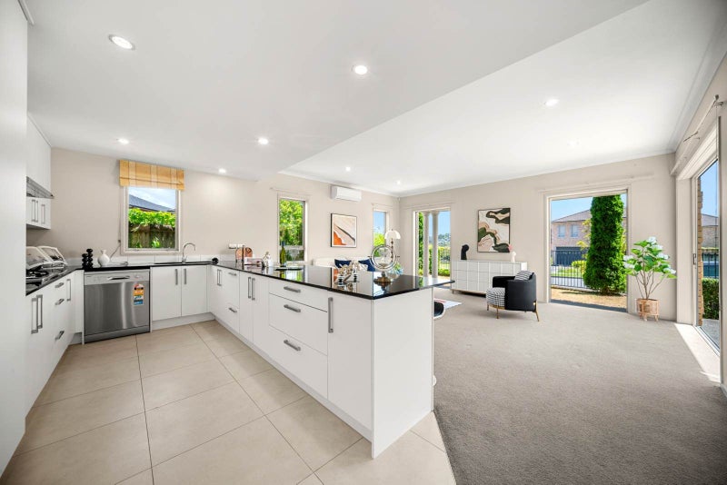 Brick & Tile Beauty in Rangitoto Zone!64680590802818114