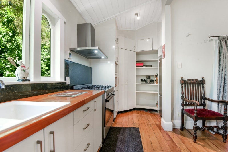 Owners relocating – don’t delay64680590870785114