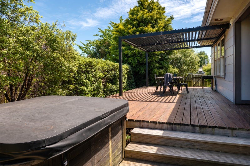 Opportunity Knocks64680803579395113